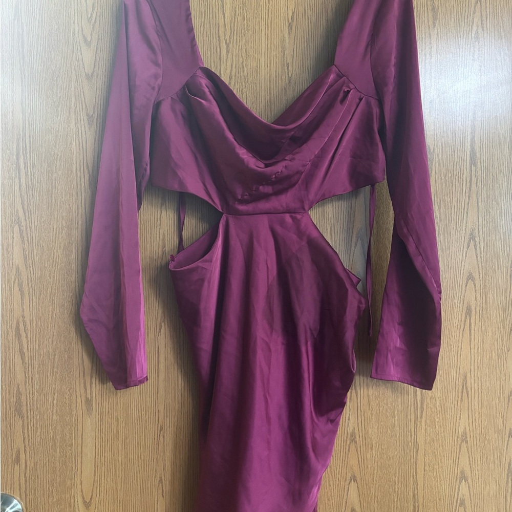 Le Lis Burgundy Long-Sleeve Mini Dress with Cutouts